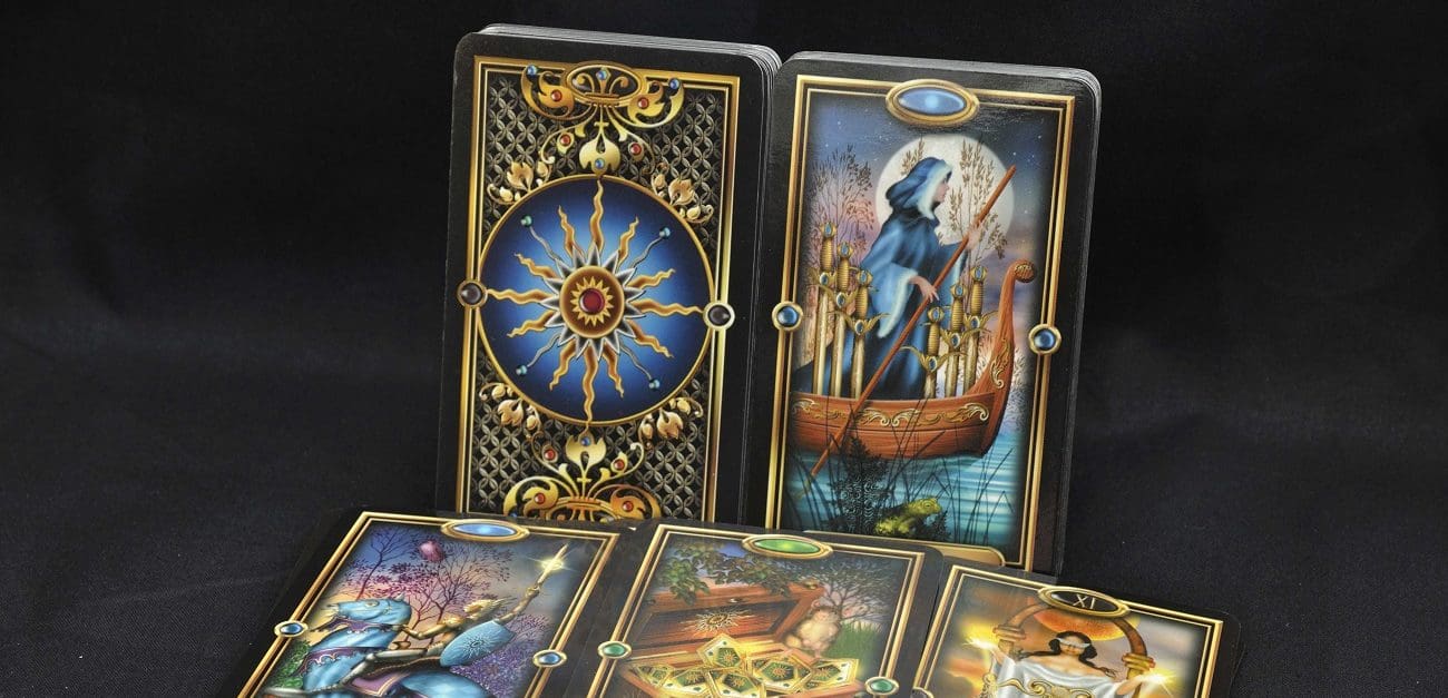 A QUOI SERVENT LES CARTES ORACLES 